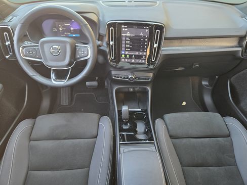 Certified 2023 Volvo C40 P8 Recharge Ultimate AWD/4WD image 23