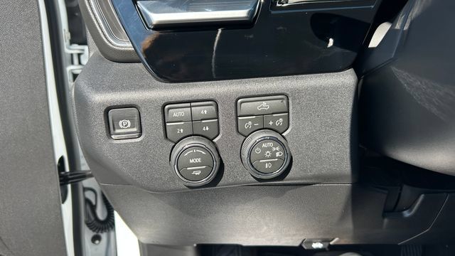 New 2026 Chevrolet Silverado 1500 RST w/ Z71 Off-Road Package AWD/4WD image 20