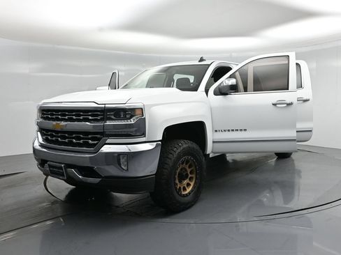 Used 2018 Chevrolet Silverado 1500 LTZ AWD/4WD image 27
