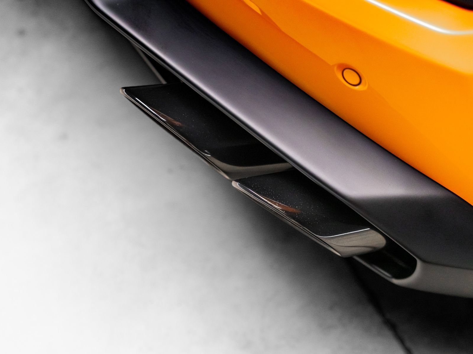 Used 2018 Lamborghini Huracan LP 580-2 RWD image 34