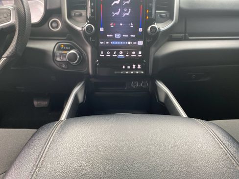 Used 2023 RAM 1500 Big Horn AWD/4WD image 11