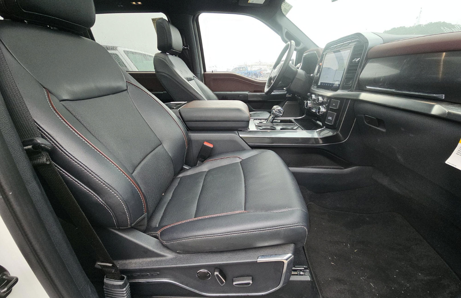 Used 2023 Ford F150 Lariat w/ Equipment Group 502A High AWD/4WD image 9