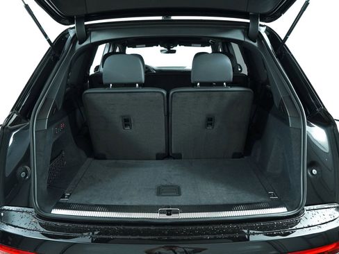 New 2025 Audi Q7 3.0T Prestige image 38