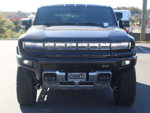New 2025 GMC Hummer EV 3X image 2