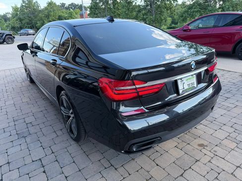 Used 2018 BMW 750i RWD image 4