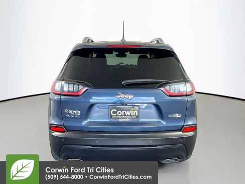 Used 2021 Jeep Cherokee Latitude Lux w/ Comfort/Convenience Group AWD/4WD image 13