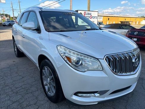 Used 2017 Buick Enclave Leather FWD image 5