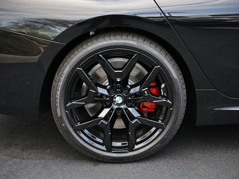 New 2026 BMW 330i Sedan w/ M Sport Package image 6