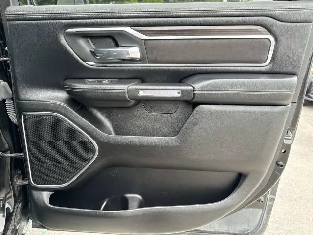 Used 2025 RAM 1500 Laramie AWD/4WD image 22