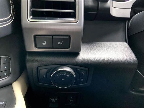 Used 2020 Ford Expedition Platinum image 34