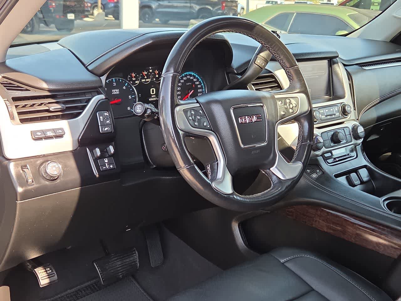 Used 2019 GMC Yukon SLT w/ Graphite Performance Edition RWD image 10