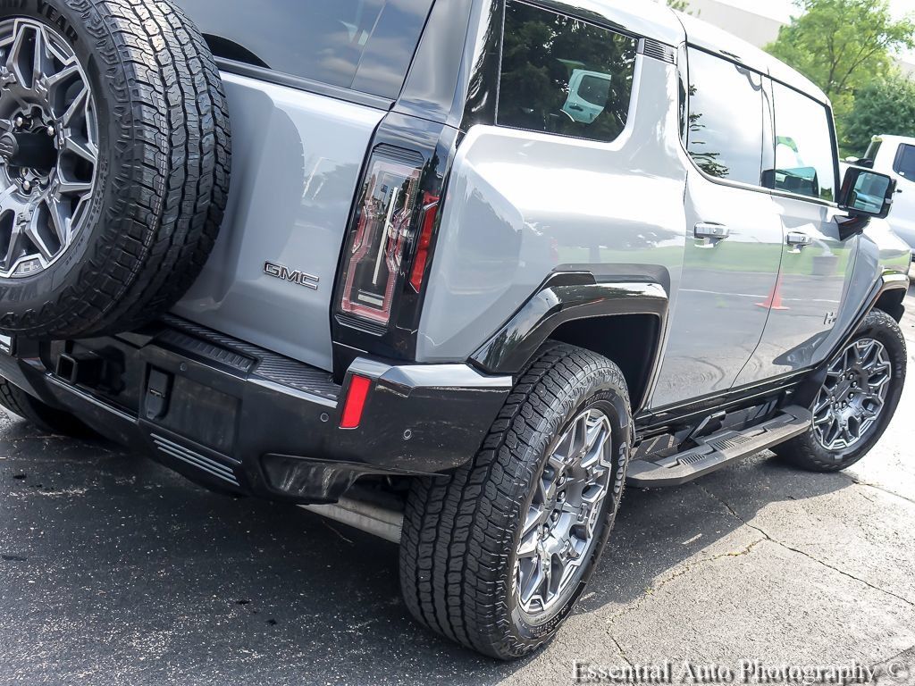 Used 2025 GMC Hummer EV 3X AWD/4WD image 8
