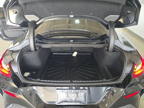 Used 2019 BMW M850i xDrive Coupe AWD/4WD image 25