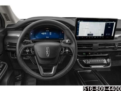 Used 2023 Lincoln Corsair AWD w/ Equipment Group 101A image 8