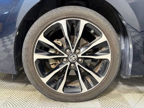 Used 2017 Toyota Corolla SE FWD image 19