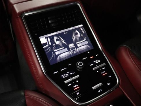 Used 2019 Porsche Panamera GTS image 17