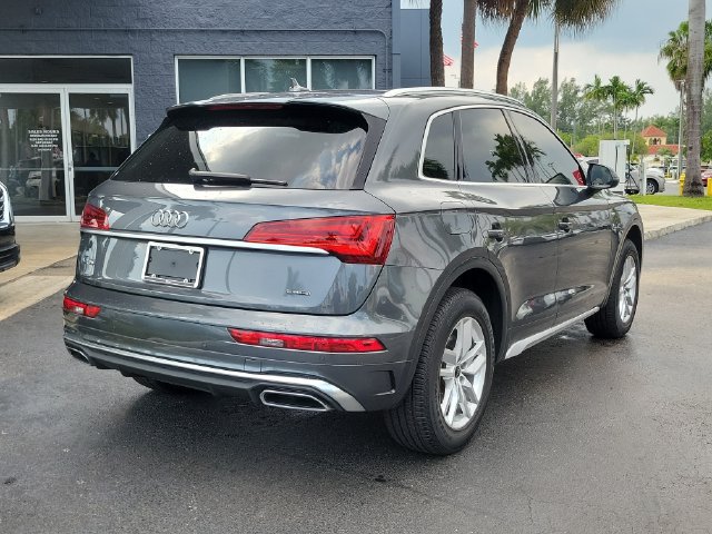 Used 2023 Audi Q5 2.0T Premium w/ Convenience Package AWD/4WD image 4