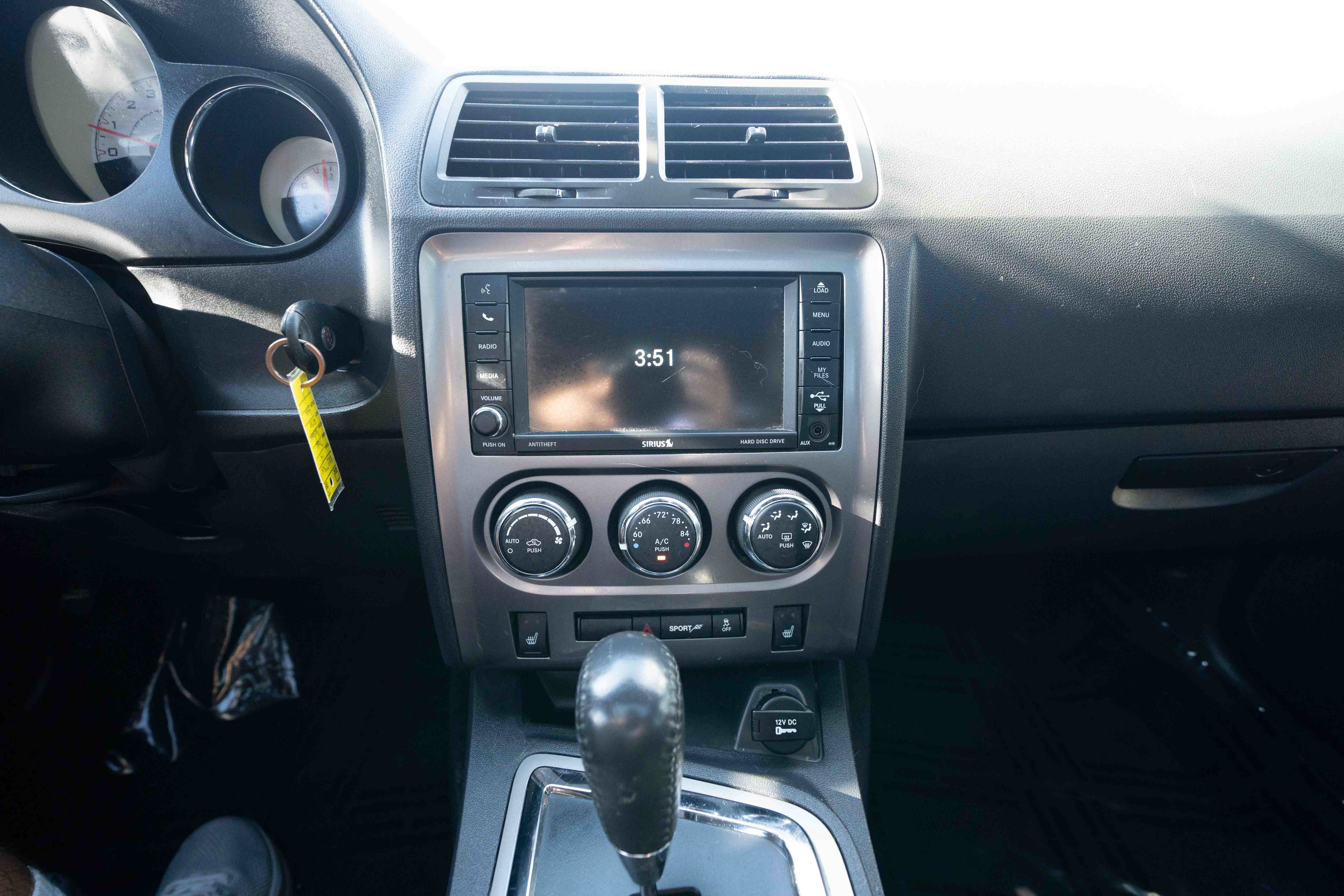 Used 2014 Dodge Challenger SXT RWD image 16