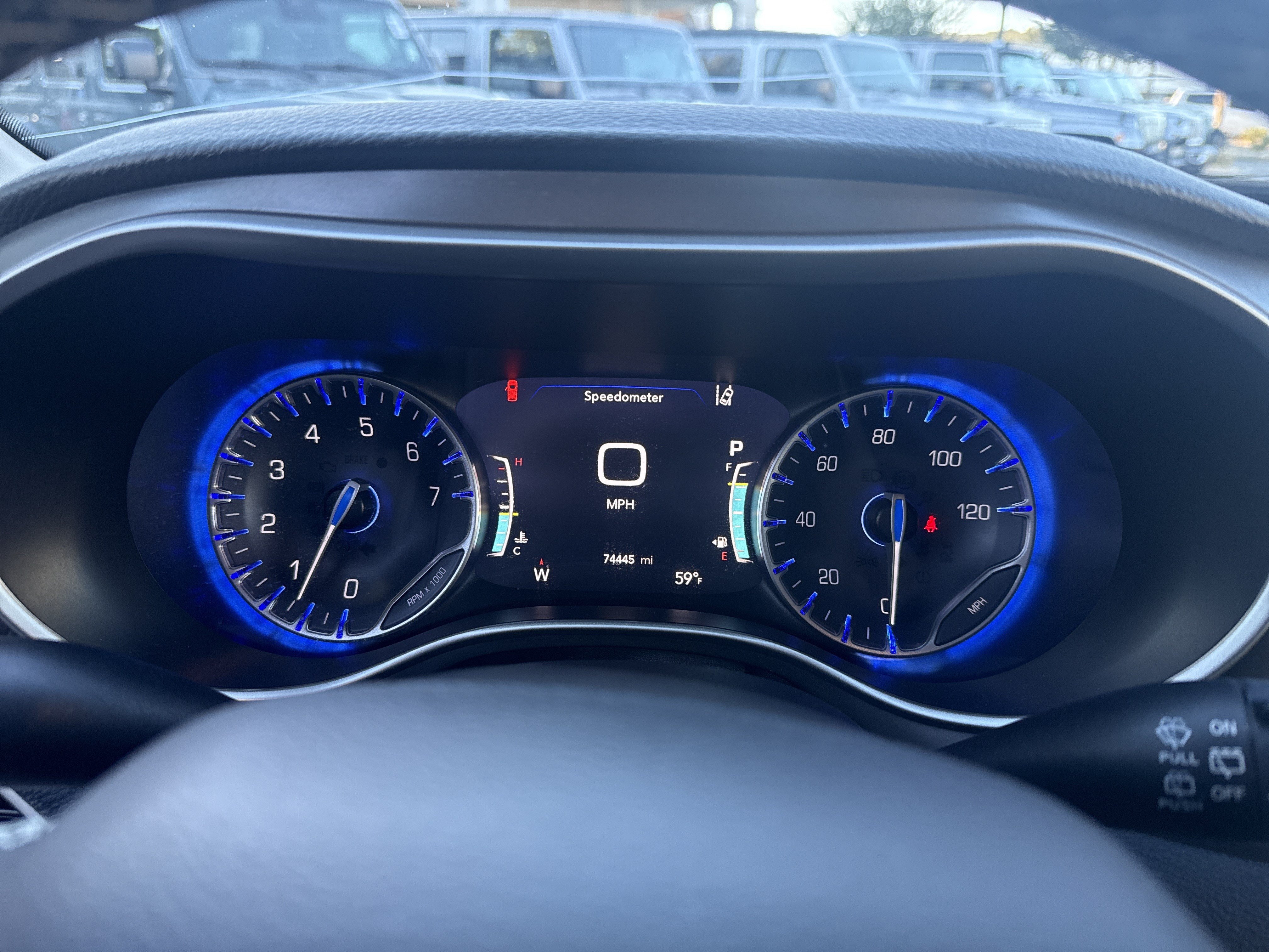 Used 2023 Chrysler Pacifica Touring-L w/ Uconnect Theater Family Group AWD/4WD image 27