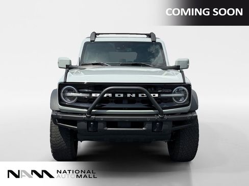Used 2022 Ford Bronco Outer Banks w/ Sasquatch Package AWD/4WD image 8