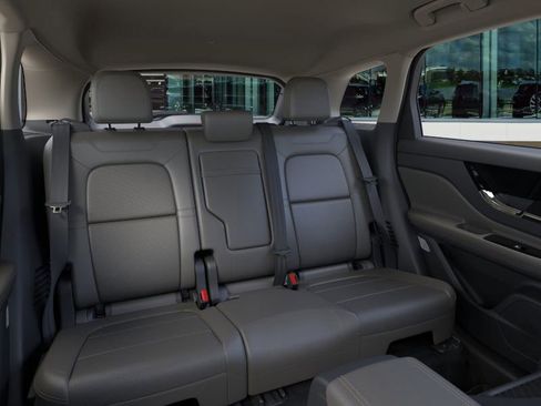 New 2026 Lincoln Corsair Premiere image 11