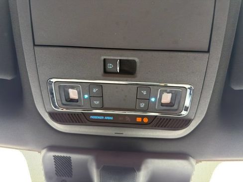 Used 2023 Ford F450 Lariat w/ Lariat Ultimate Package AWD/4WD image 40