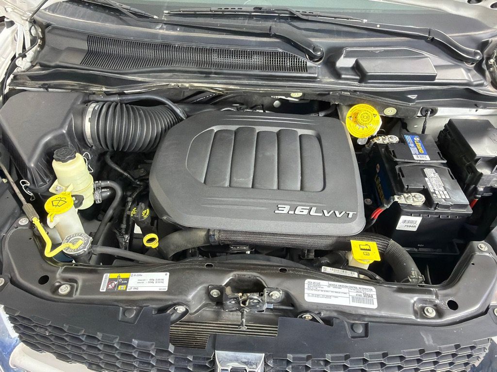 Used 2016 Dodge Grand Caravan American Value Package w/ UConnect Hands-Free Group FWD image 23