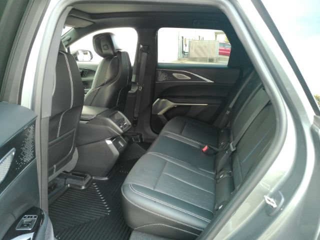 Used 2023 Cadillac Lyriq AWD image 20
