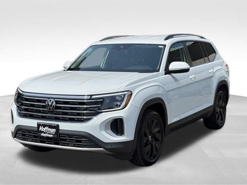 Used 2024 Volkswagen Atlas SE w/ Black Wheel Package AWD/4WD image 3