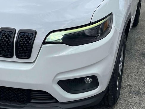 Used 2019 Jeep Cherokee Latitude Plus w/ Cold Weather Group image 9