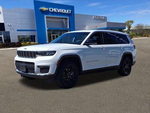 Used 2023 Jeep Grand Cherokee L Limited AWD/4WD image 33