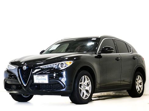 Used 2021 Alfa Romeo Stelvio Sprint w/ Sun & Sound Package AWD/4WD image 3