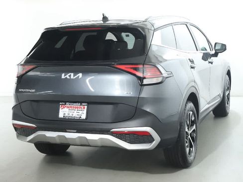 Used 2024 Kia Sportage EX AWD/4WD image 46