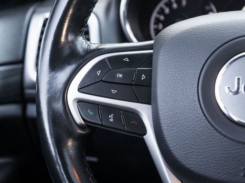 Used 2020 Jeep Grand Cherokee Altitude image 27