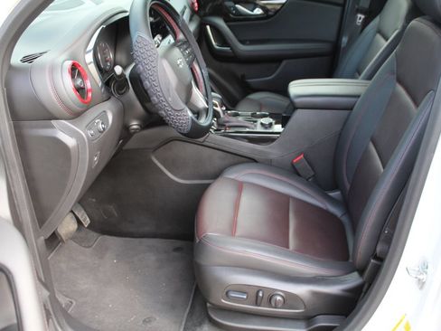 Used 2024 Chevrolet Blazer RS w/ Driver Confidence II Package FWD image 25
