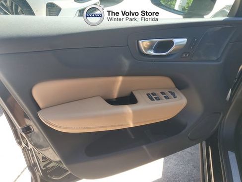 Certified 2023 Volvo XC60 B5 Ultimate w/ Climate Package AWD/4WD image 13