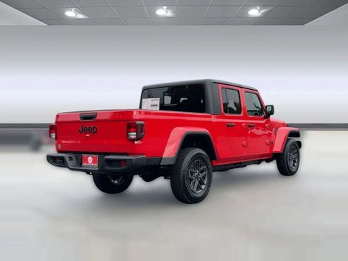 New 2025 Jeep Gladiator Sport image 9