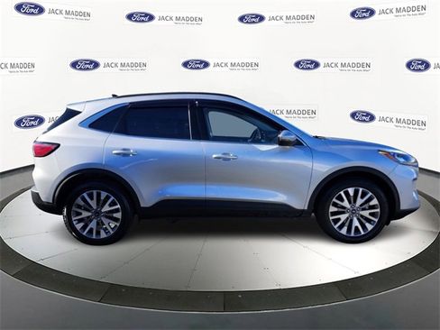 Certified 2020 Ford Escape Titanium image 6