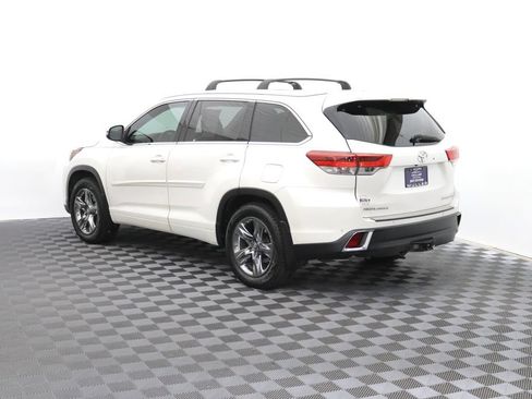 Used 2018 Toyota Highlander Limited Platinum AWD/4WD image 7