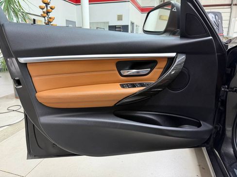 Used 2018 BMW 330i xDrive Sedan AWD/4WD image 10