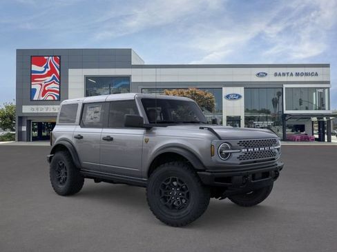 New 2026 Ford Bronco Badlands AWD/4WD image 7