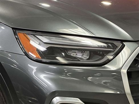 Used 2023 Audi Q5 2.0T Premium w/ Convenience Package image 7