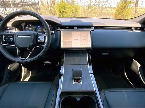 New 2026 Land Rover Range Rover Velar Dynamic SE image 5