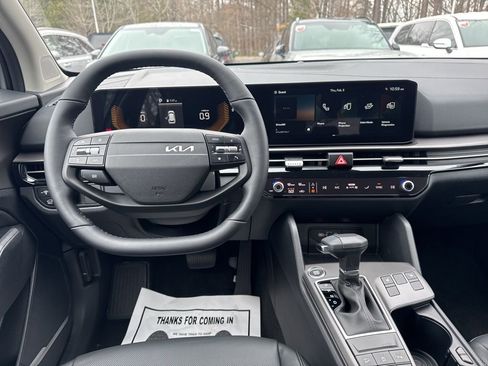 New 2026 Kia Sportage EX image 2