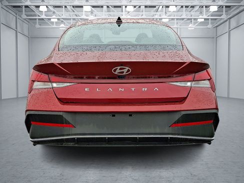 Certified 2024 Hyundai Elantra SEL image 5