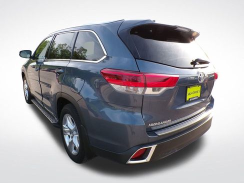 Used 2018 Toyota Highlander Limited w/ Protection Package #3 AWD/4WD image 4