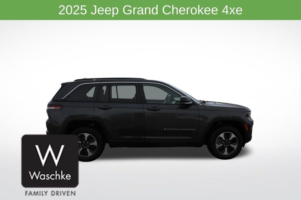 New 2025 Jeep Grand Cherokee Limited 4xe w/ Trailer Tow Package AWD/4WD image 8