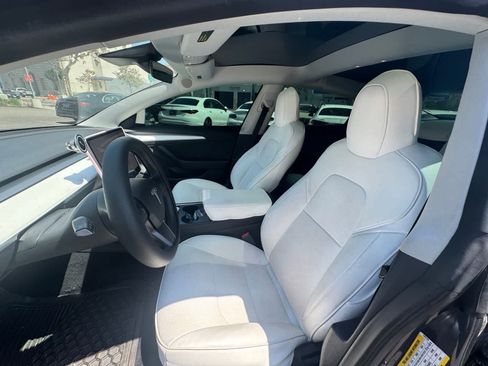 Used 2022 Tesla Model 3 Long Range AWD/4WD image 8