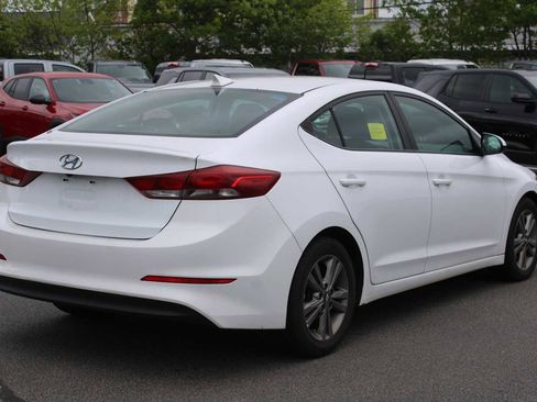 Used 2018 Hyundai Elantra SEL FWD image 4