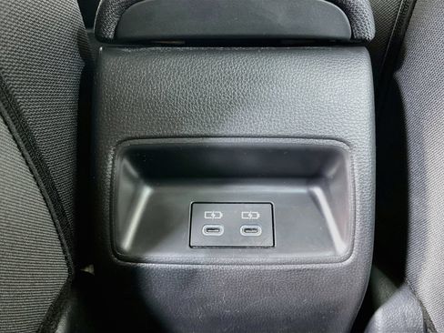 Used 2025 Toyota Corolla LE FWD image 32